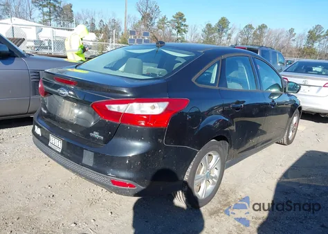 2013 Ford Focus Se z USA, uszkodzony, nr VIN 1FADP3F26DL186774